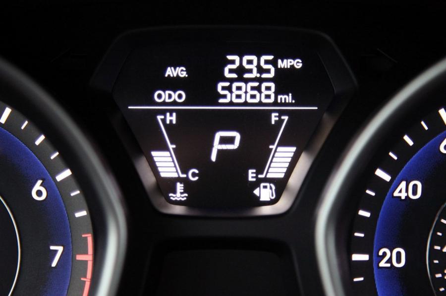  Hyundai Elantra Limited 2011 года  (фото 19 из 45)